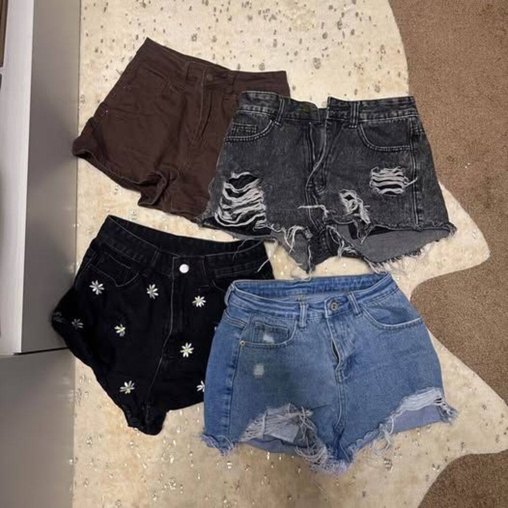 Bundle of 4 Pairs of Denim Shorts (S)